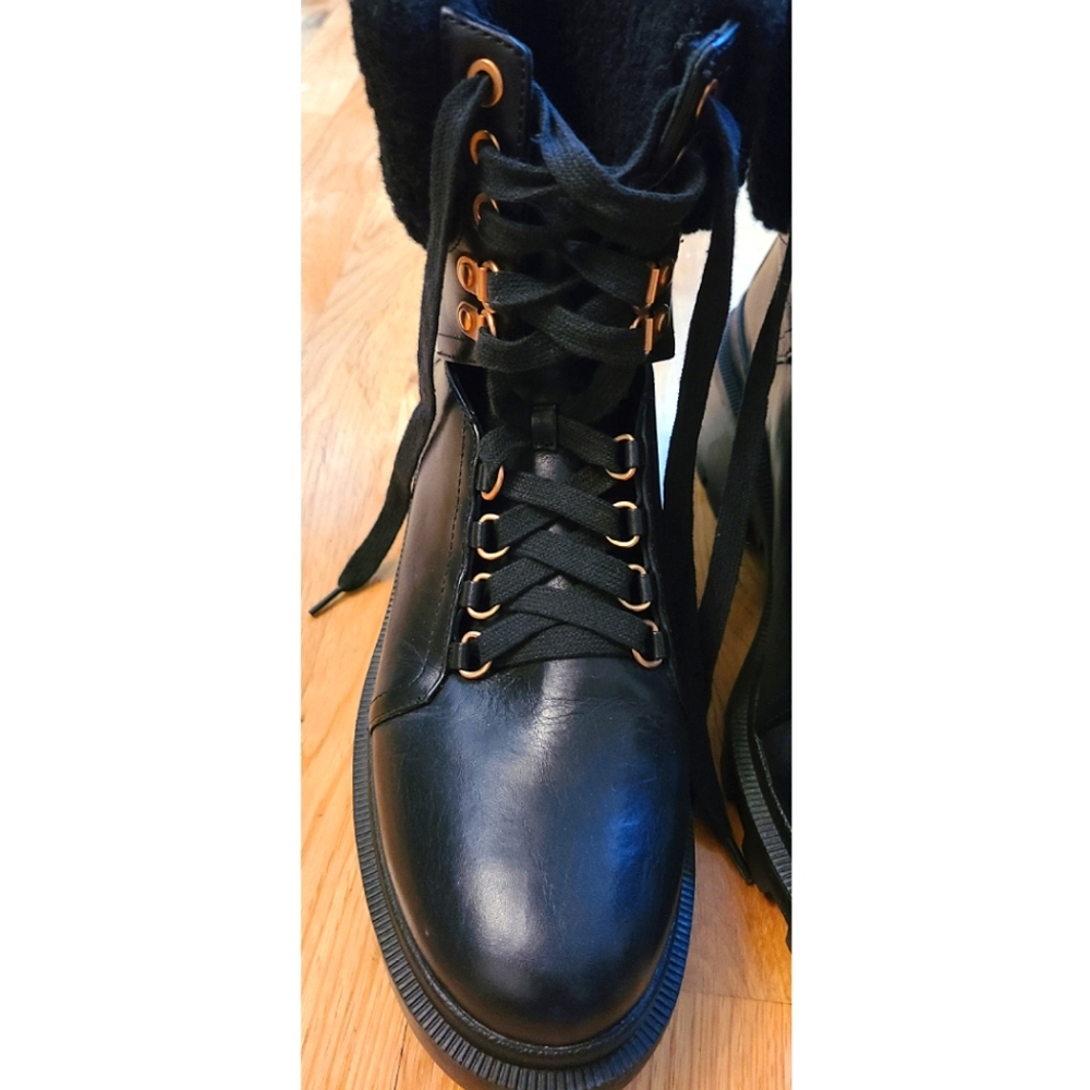 Alice + Olivia Hettie Sherpa Leather Moto Combat Boots Size 10 | Black Lug Sole - Picture 7 of 16